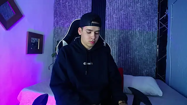 Mike 0233  online show from 18, 2, 2026