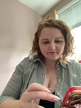 GingerSnap33 online show from 16, 6, 2026