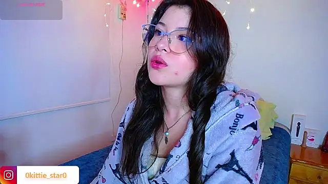 Snapshot of juli05star20 chatting on 25, 1, 2025 juli05star20 online show from 25, 1, 2025