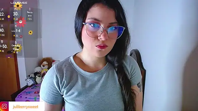 Snapshot of juli05star20 chatting on 21, 10, 2025 juli05star20 online show from 21, 10, 2025