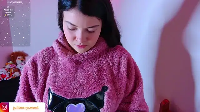 Snapshot of juli05star20 chatting on 15, 11, 2025 juli05star20 online show from 15, 11, 2025