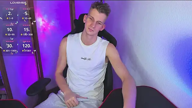 Snapshot of Brad_Maloney chatting on 2, 2, 2025 Brad Maloney online show from 2, 2, 2025