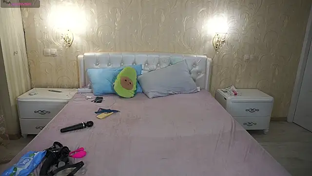 LunaaMayy online show from 2, 3, 2026