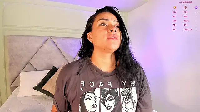 Snapshot of Miss_Ambeer chatting on 23, 11, 2025 Miss Ambeer online show from 23, 11, 2025