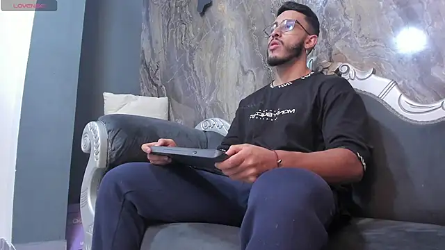 Snapshot of Liam_Kleiin chatting on 13, 3, 2025 Liam Kleiin online show from 13, 3, 2025