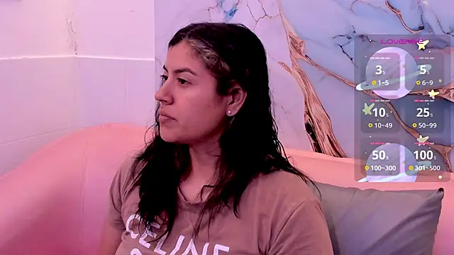 Snapshot of taylor_cupper chatting on 5, 11, 2025 taylor cupper online show from 5, 11, 2025