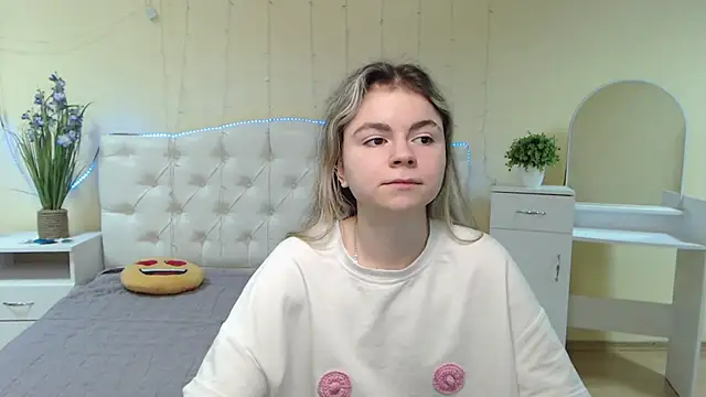 TinaRedly online show from 19, 1, 2025