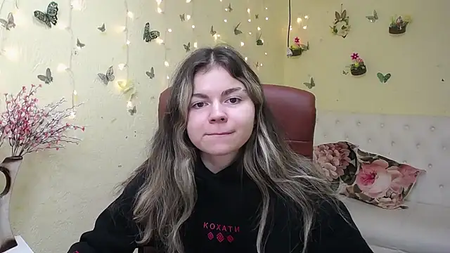 TinaRedly online show from 14, 4, 2026