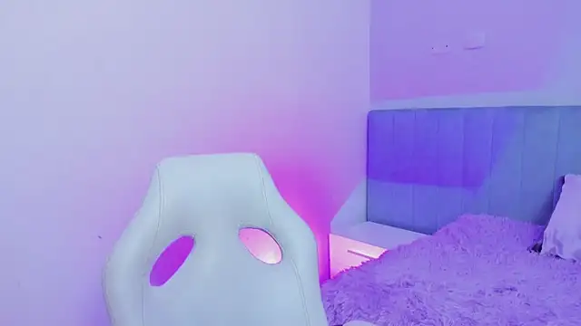 amira cute2 online show from 28, 10, 2025