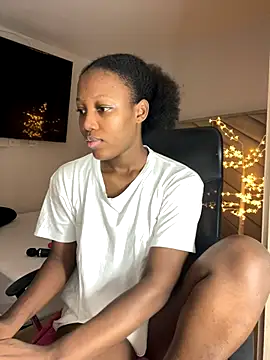 Snapshot of kellya_ chatting on 24, 10, 2025 kellya online show from 24, 10, 2025