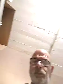 bottomhairy online show from 16, 2, 2026