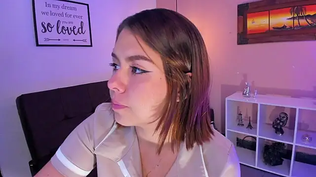 Snapshot of ArianaBaker chatting on 3, 3, 2025 ArianaBaker online show from 3, 3, 2025
