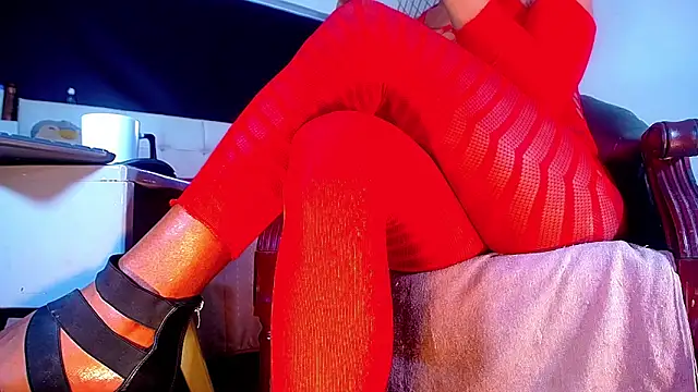 Snapshot of bellatrixx_69 chatting on 26, 9, 2025 bellatrixx 69 online show from 26, 9, 2025