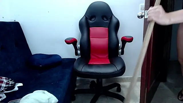 kaira sweet  online show from 16, 2, 2025