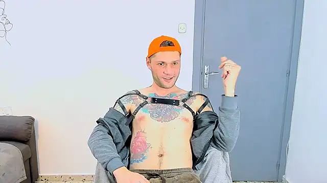 Snapshot of HungryAssActivDick chatting on 6, 3, 2025 HungryAssActivDick online show from 6, 3, 2025