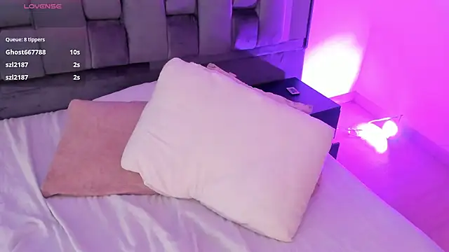 Chloe evans   online show from 11, 2, 2025