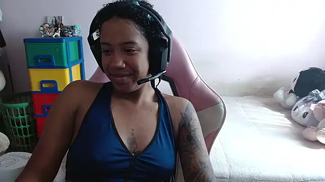 TiffanyRoouse online show from 30, 10, 2025