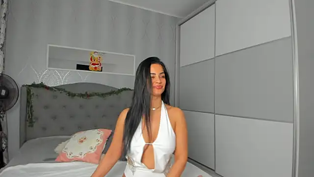  adelle online show from 4, 1, 2025