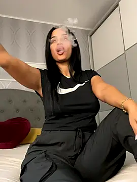  adelle online show from 17, 9, 2025