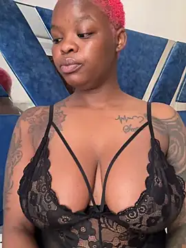Snapshot of SexxyLunar chatting on 16, 7, 2026 SexxyLunar online show from 16, 7, 2026