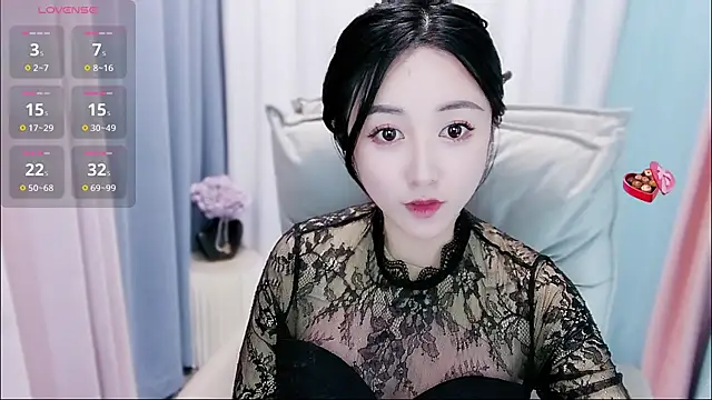 Liiniie-Lovers online show from 5, 1, 2025