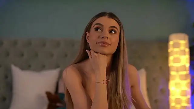 HaileyMadow online show from 12, 3, 2025