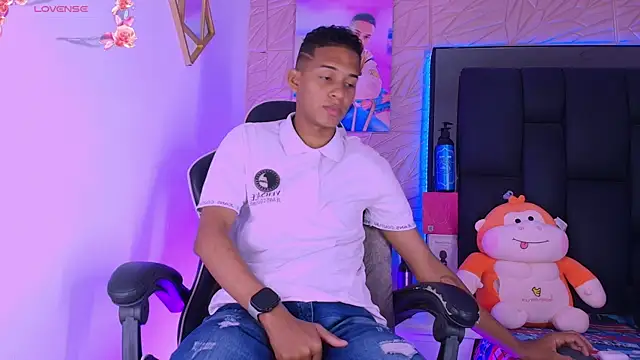 Snapshot of dilan_alfonzo chatting on 20, 5, 2026 dilan alfonzo online show from 20, 5, 2026