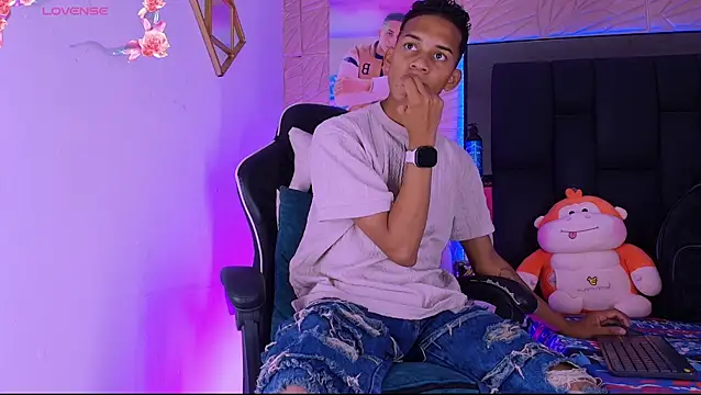 Snapshot of dilan_alfonzo chatting on 16, 6, 2026 dilan alfonzo online show from 16, 6, 2026