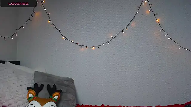 Snapshot of Nicole_blonde0 chatting on 5, 1, 2025 Nicole blonde0 online show from 5, 1, 2025