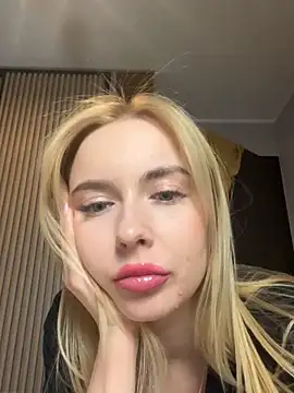 Nicole blonde0 online show from 7, 2, 2025