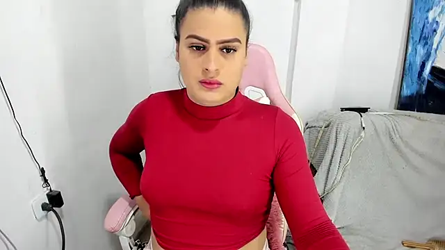 Snapshot of blonde_girl01 chatting on 13, 10, 2025 blonde girl01 online show from 13, 10, 2025