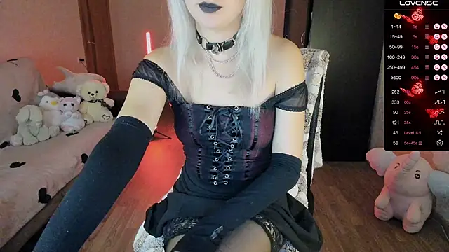 Snapshot of shimizyre___ chatting on 8, 9, 2025 shimizyre online show from 8, 9, 2025