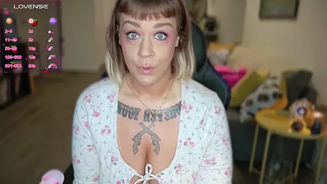 Snapshot of WendyDarling chatting on 24, 2, 2025 WendyDarling online show from 24, 2, 2025