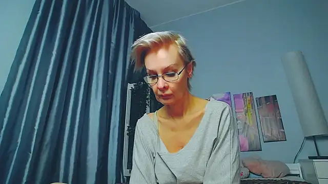 HelgaHimmell online show from 15, 3, 2025