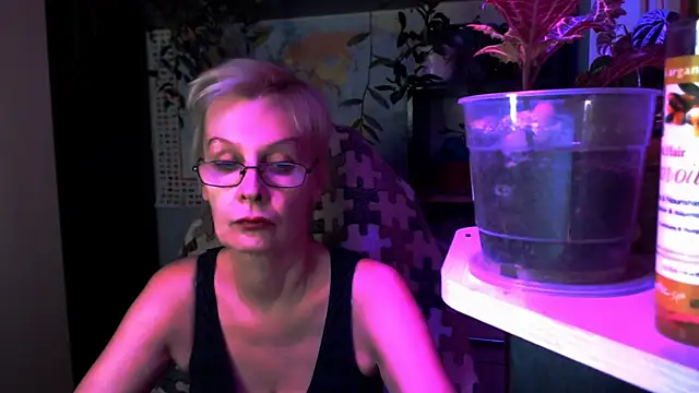 HelgaHimmell online show from 10, 4, 2026