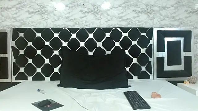 Snapshot of thiago19s chatting on 15, 2, 2025 thiago19s online show from 15, 2, 2025