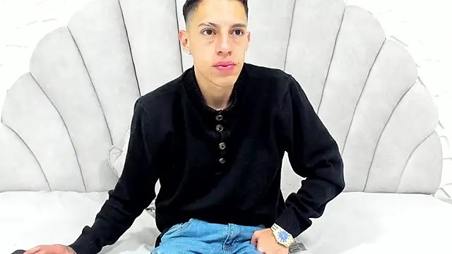 Snapshot of thiago19s chatting on 15, 3, 2025 thiago19s online show from 15, 3, 2025