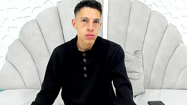 Snapshot of thiago19s chatting on 15, 3, 2025 thiago19s online show from 15, 3, 2025