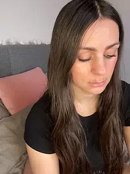 Loella-Rose online show from 15, 1, 2025