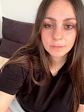 Loella-Rose online show from 14, 12, 2025