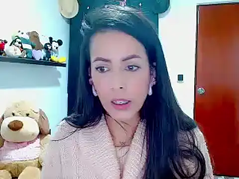 ella peck online show from 18, 12, 2024