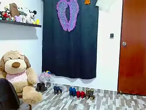 ella peck online show from 2, 1, 2025