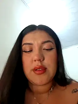 Snapshot of Sophie-hatter chatting on 23, 7, 2026 Sophie-hatter online show from 23, 7, 2026