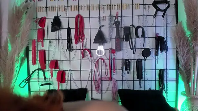 charrlotte quinn online show from 19, 3, 2025