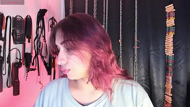charrlotte quinn online show from 21, 7, 2026