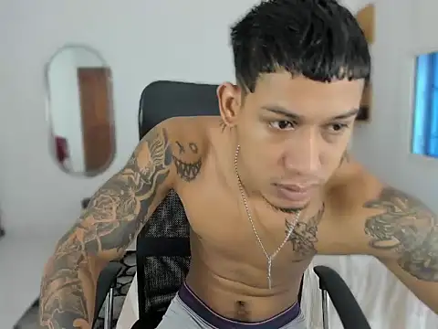 Snapshot of slim_master12 chatting on 12, 9, 2025 slim master12 online show from 12, 9, 2025