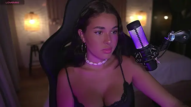 Snapshot of Lizhush_ chatting on 8, 1, 2025 Lizhush  online show from 8, 1, 2025