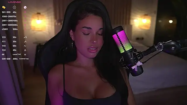 Snapshot of Lizhush_ chatting on 18, 2, 2025 Lizhush  online show from 18, 2, 2025