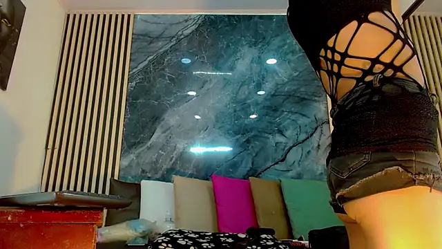 PriscilaRainbow online show from 23, 2, 2025