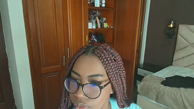 Snapshot of Raquel_jones chatting on 27, 1, 2025 Raquel jones online show from 27, 1, 2025